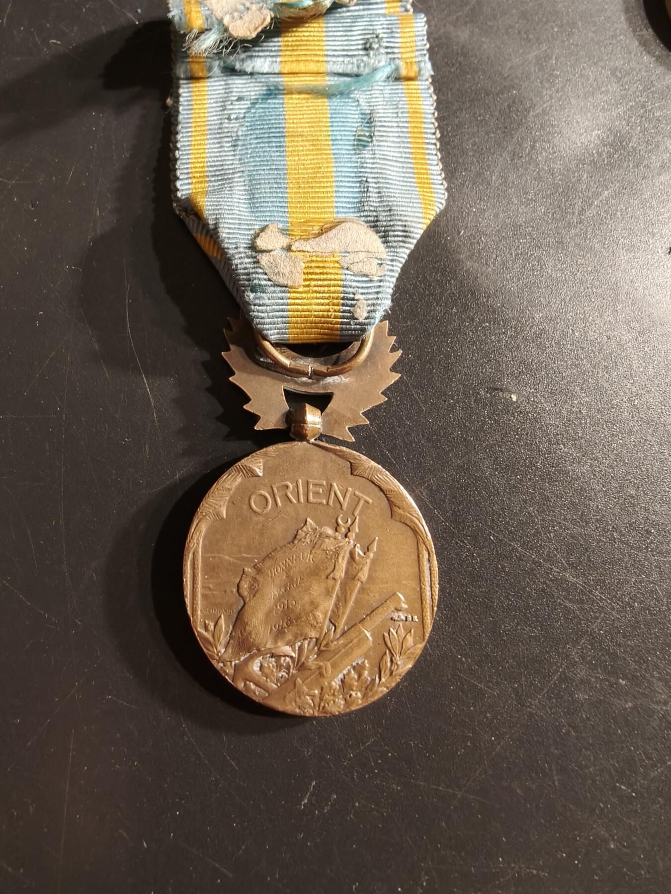 老王徽章第165期  法国一战东方战役奖章