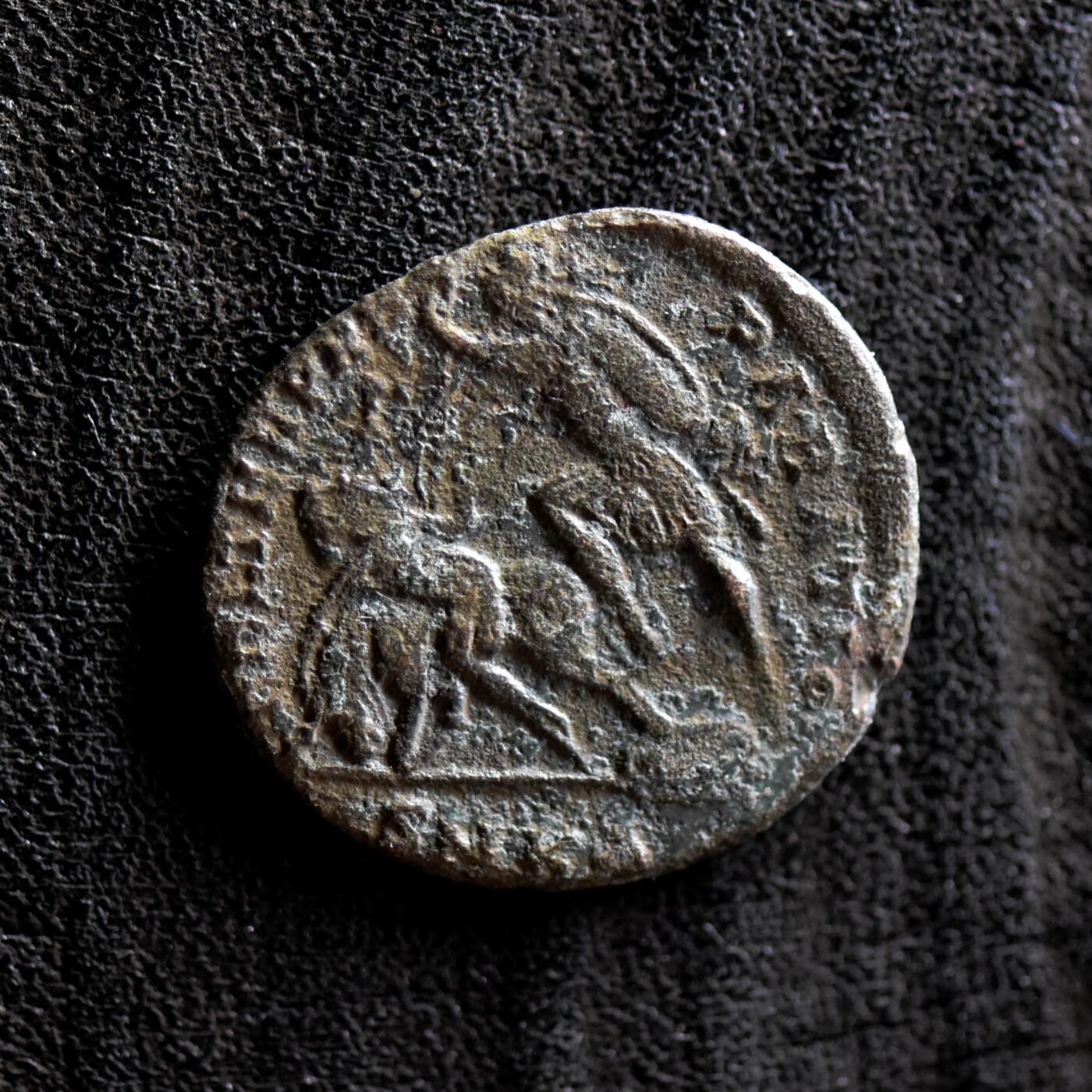 【良泉】第42期【自动场】12月4日晚19.30点开拍！99枚域外古代钱币专场  【百分币】公元337-361年【古罗马】君士坦提乌斯二世“重现幸福时光”大铜币，2.94克