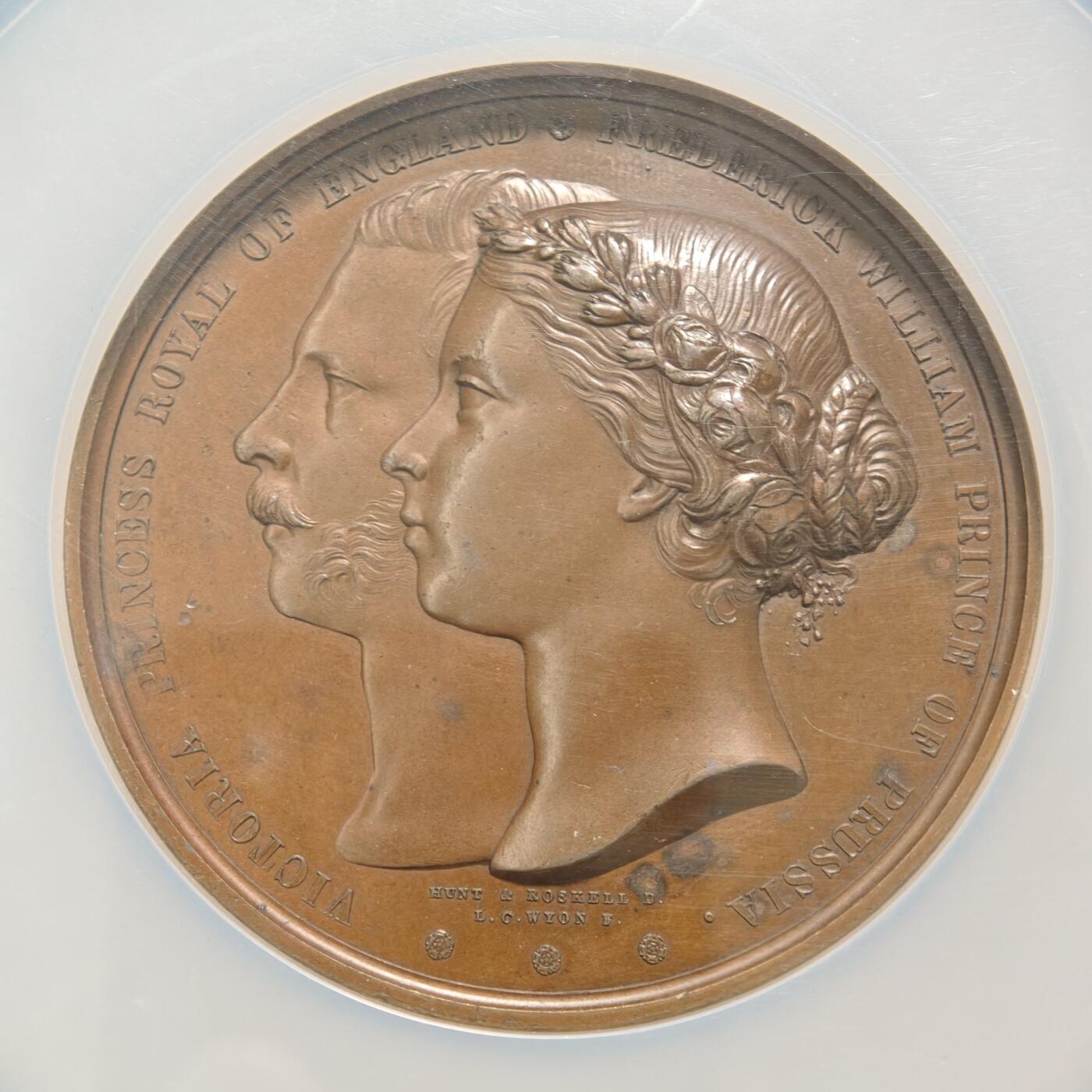 【德藏】世界币章拍卖第154期（拍品征集中~欢迎藏友联系） 1858年 英国维多利亚公主和弗雷德里克·威廉王子皇室大婚高浮雕纪念大铜章 63mm NGC MS62 皇室婚礼 热门品种 