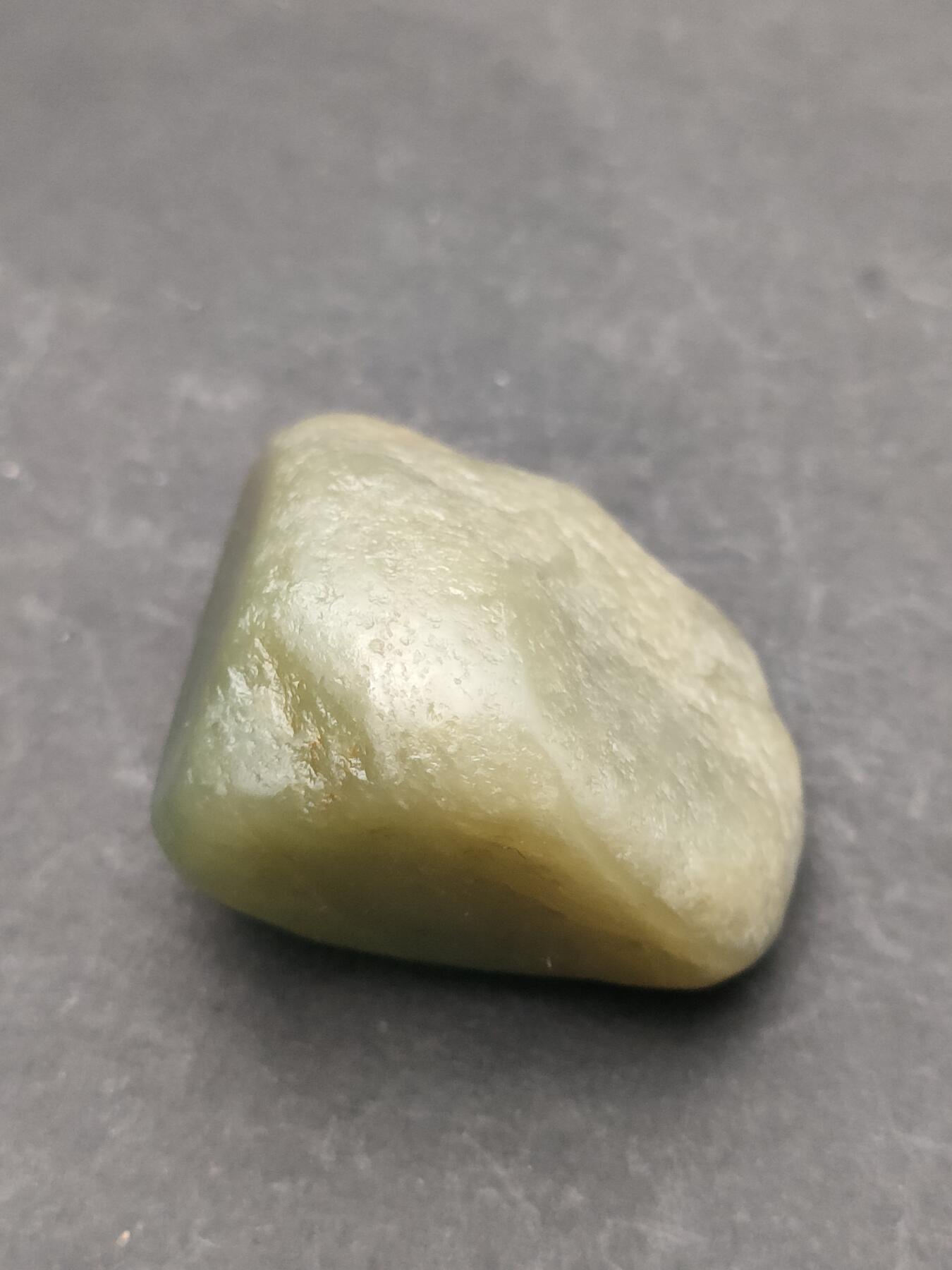 猩哥外币小铺➨【第203场】 和田玉原石16克