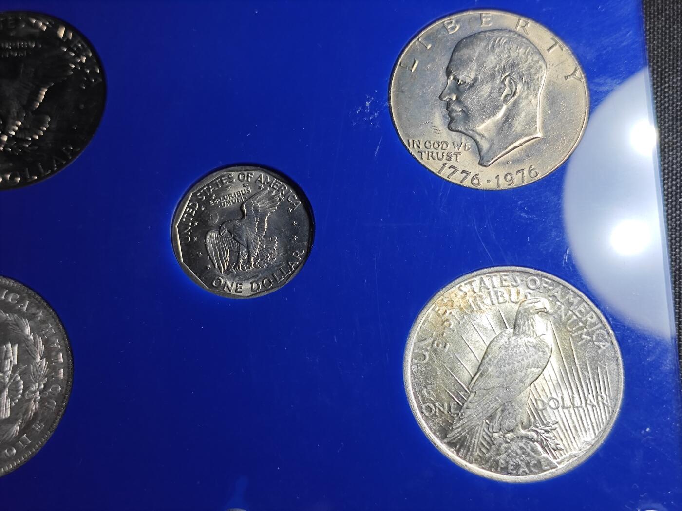 KK钱币收藏小铺 （套币 好品/批量散币 银币）专场  2月预留时间 周末发货  美国1元5枚套卡册 含和平鸽一元，摩根一元银币！