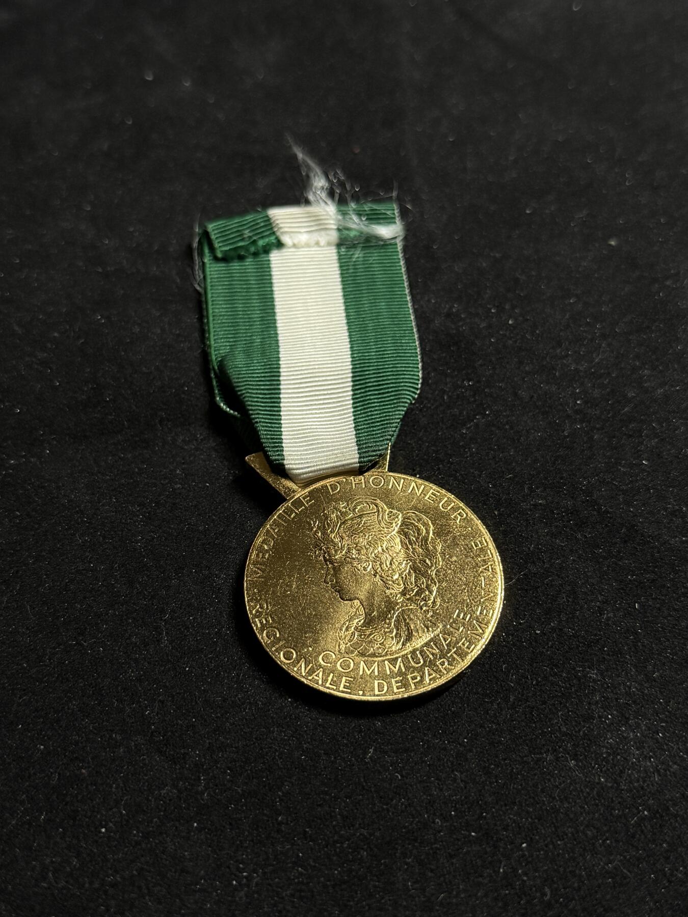 戎马世界章牌大赏第108期 法国地方金级嘉奖