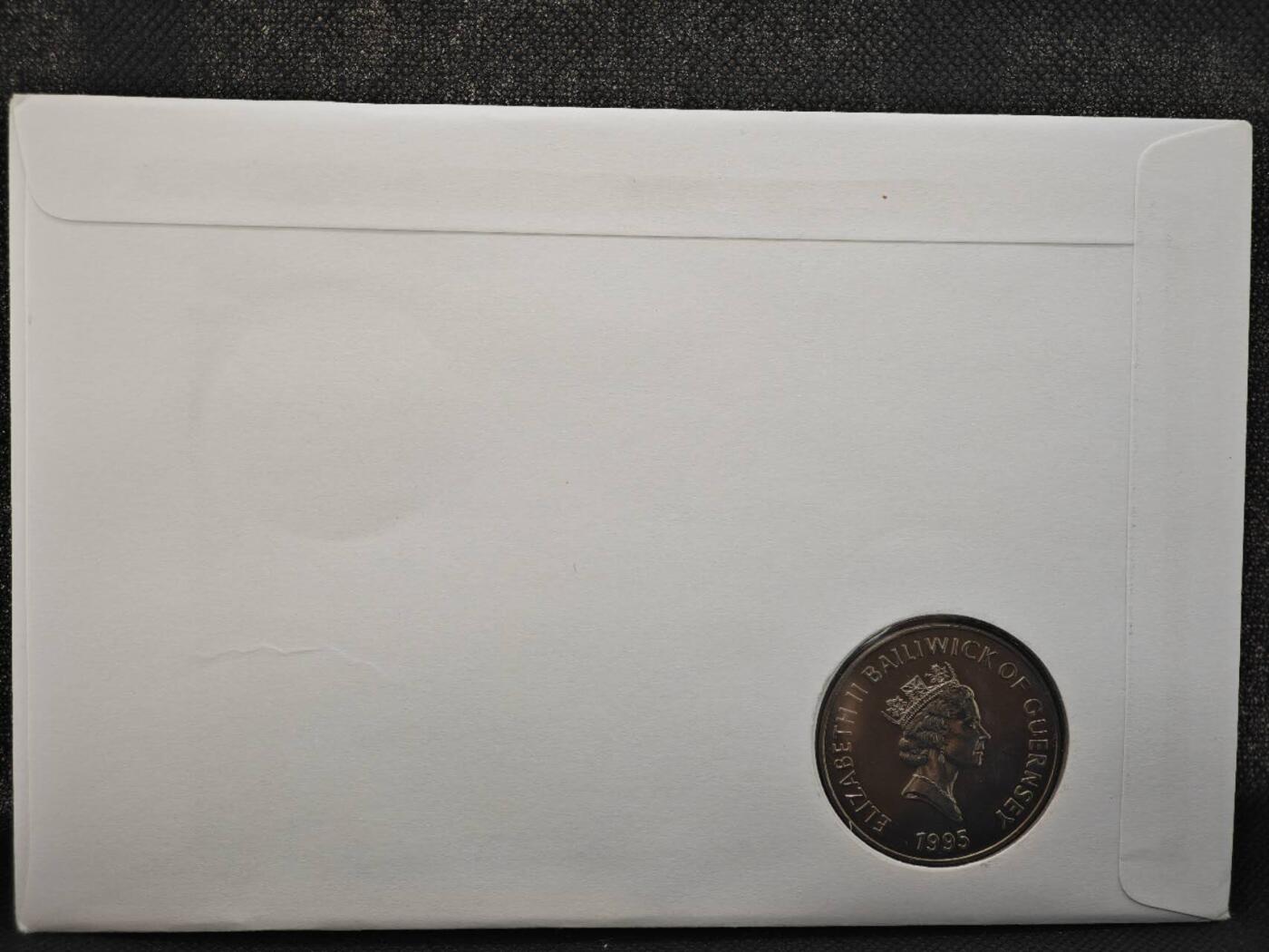 【淘币小摊】限时拍第八百零七拍  克朗币邮币封场  满百包邮可预留两周  周一统一发货   根西岛1995年女王母亲95周岁5镑纪念币邮币封