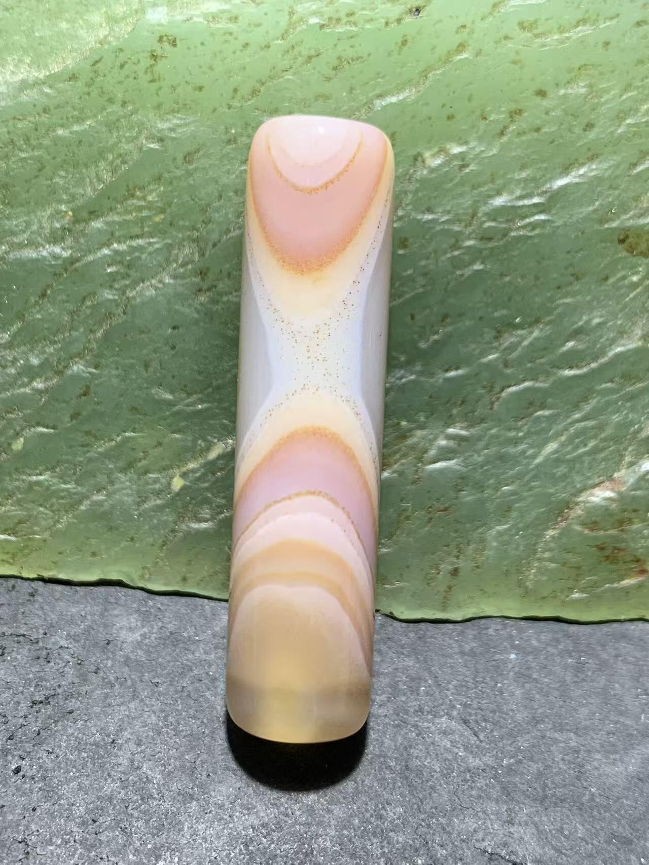 8字天眼纹缠丝玛瑙随形直桶，桶珠一个，