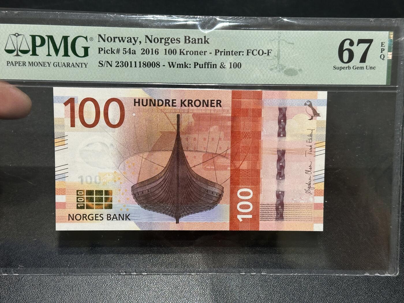 《外钞收藏家》第五百八十七期（精选场）（本平台长期征集拍品、欢迎藏友们联系合作） 2016年挪威100克朗 PMG67 无47靓号