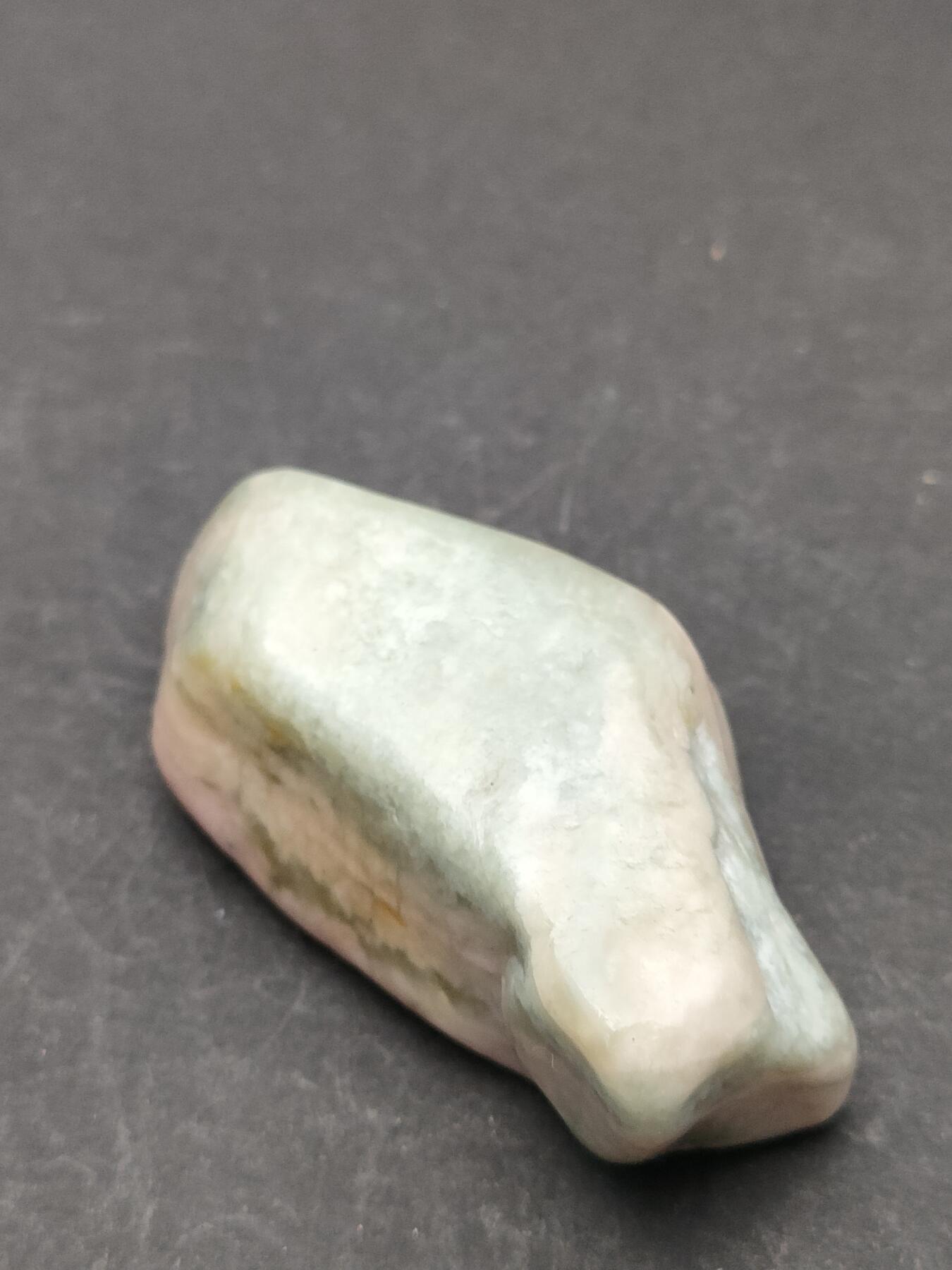 猩哥外币小铺➨【第203场】 和田玉原石20克