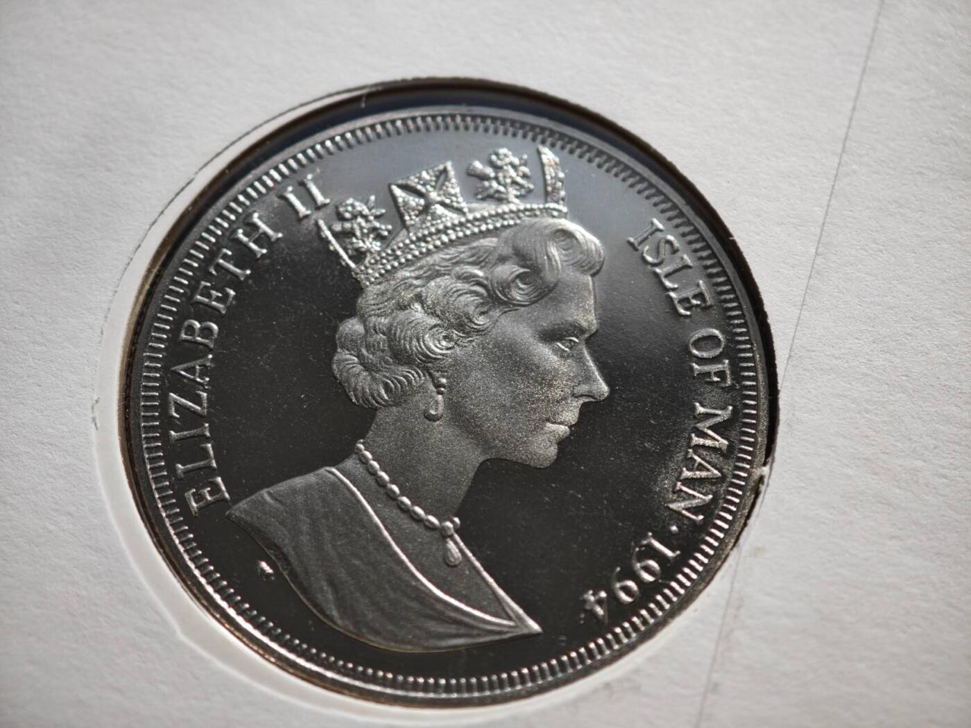 【淘币小摊】限时拍第八百零七拍  克朗币邮币封场  满百包邮可预留两周  周一统一发货    马恩岛1994年诺曼底登陆50周年克朗纪念币邮币封