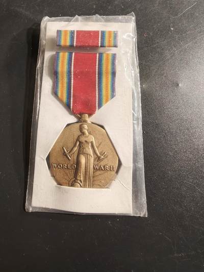 老王徽章第165期 - 美国二战胜利奖章     带略  未拆封