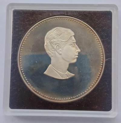 古楚泉社世界钱币专场NO.1 - 精制盒装巴哈马1978年超大银币(直径50毫米重45.3克)