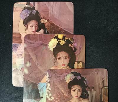 花开卡拍第53期（12月28号周日截拍，品控勿拍!!!拍品不寄存，运费5元，自制卡难免瑕疵，可能存在轻微撞角爆边等出厂瑕疵，品控介意勿拍！） - 墨卡 cos 白纱 彩闪3张 艺术版