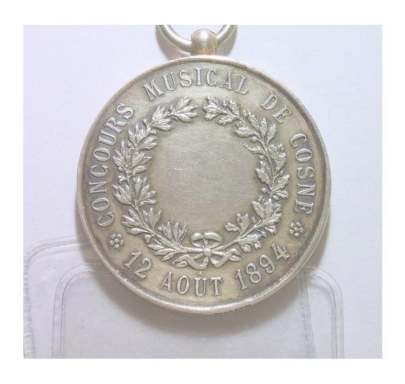 【银】法国1894年 女神站像高浮雕精制大银章 40MM 26.5克