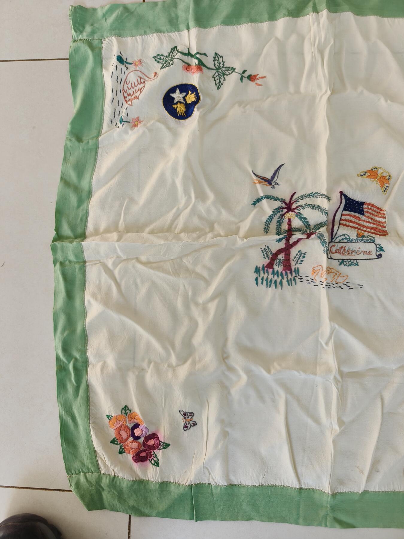 老王徽章第165期 美国二战中缅印战区陆军航空兵私人订制丝巾     真丝刺绣.     尺寸约60×60cm