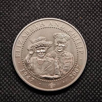 【淘币小摊】限时拍第八百零七拍  克朗币邮币封场  满百包邮可预留两周  周一统一发货  -   库克群岛2007年女王大婚60周年1元纪念币