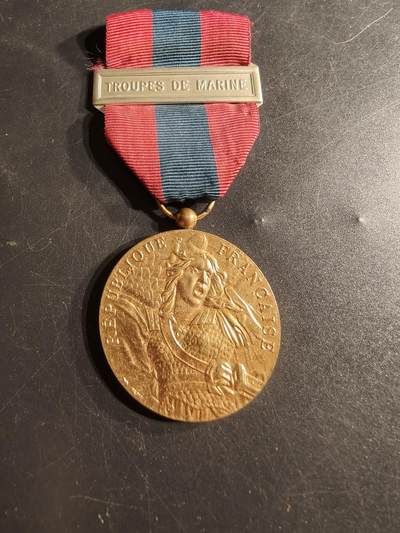 老王徽章第165期 -  法国金级国防服役奖章     海军陆战队勋条