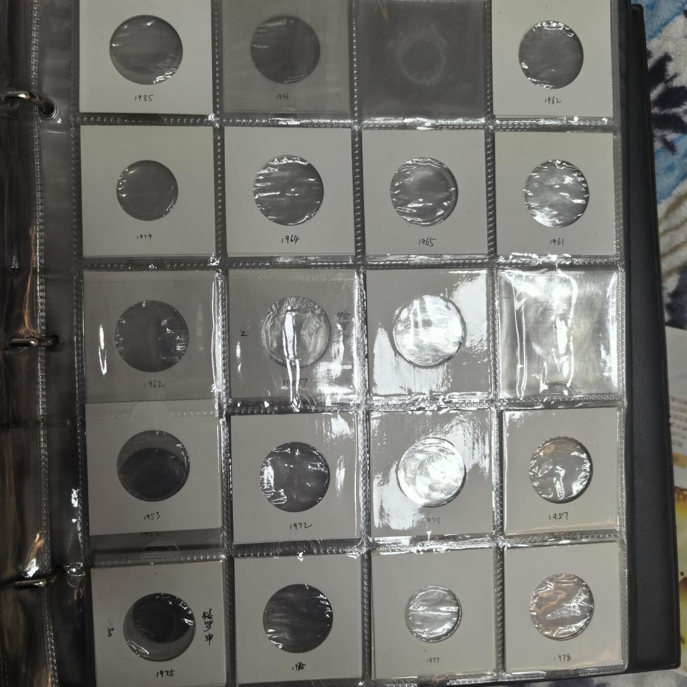 泡泡币外币第三十四场可代拍15038385335微信 币册