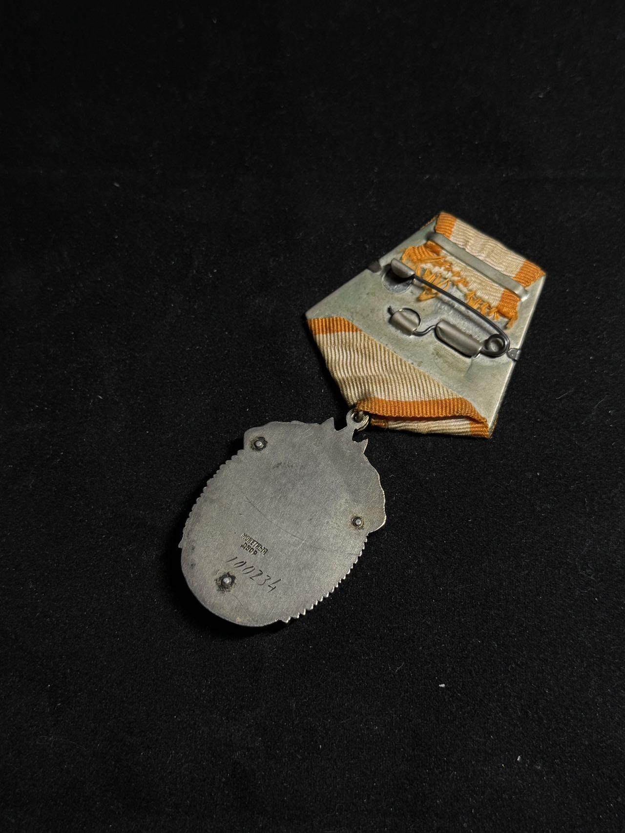 戎马世界章牌大赏第108期 苏联劳动荣誉勋章，早期平背版