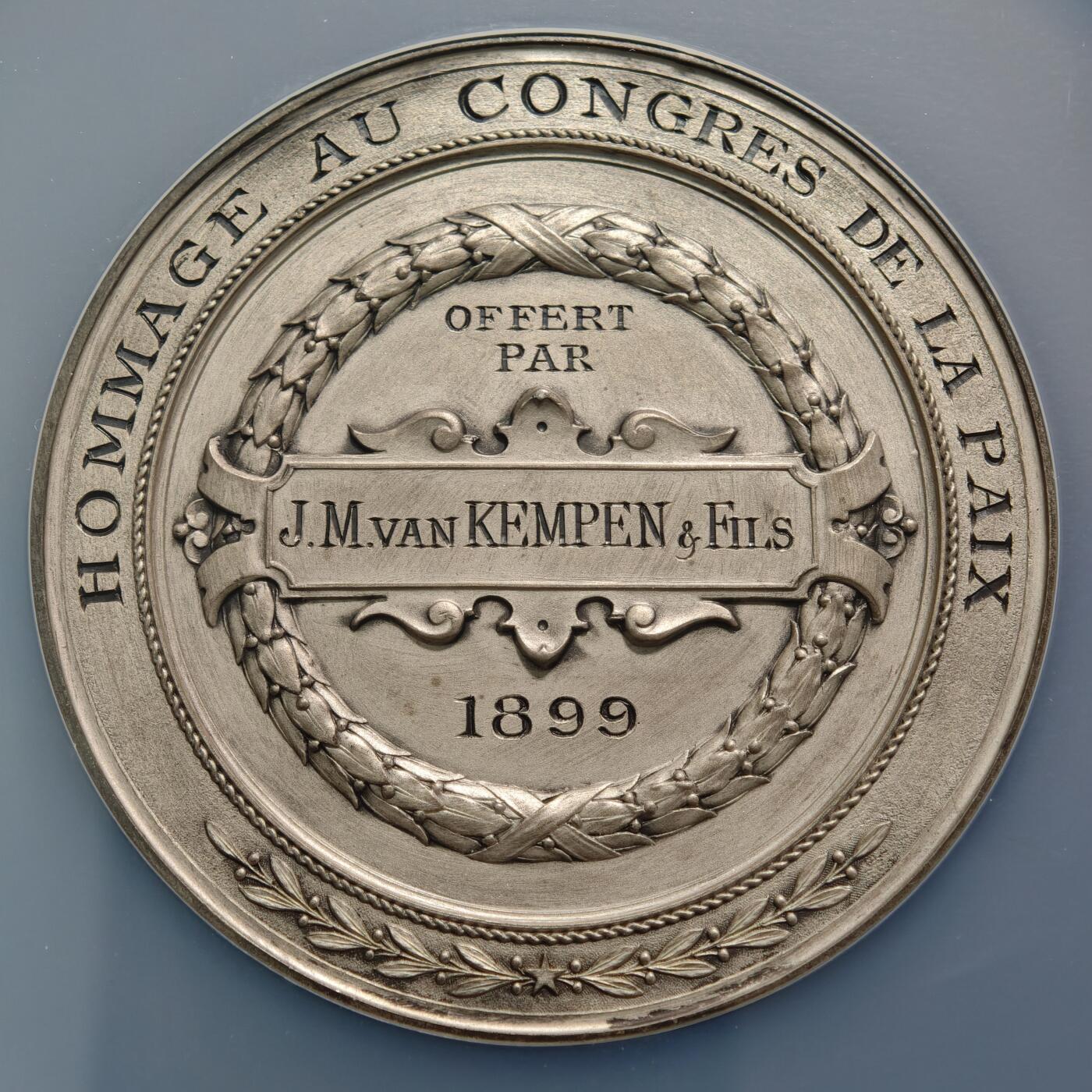 【德藏】世界币章拍卖第154期（拍品征集中~欢迎藏友联系） 1899年 法国和平会议主题大银章 60mm NGC MS65 稀少品种 顶级品相状态 