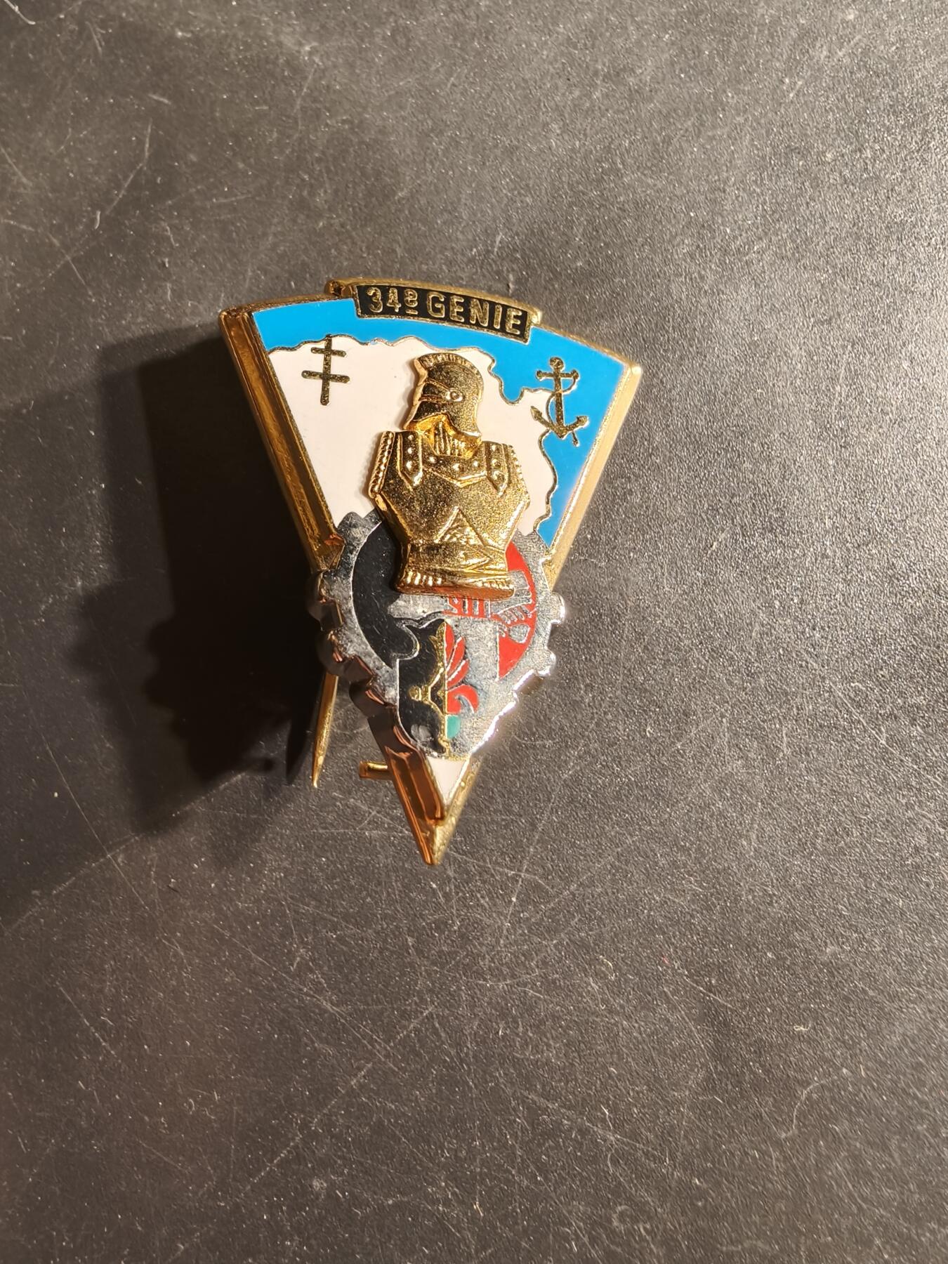 老王徽章第165期 法国第34工兵团证章