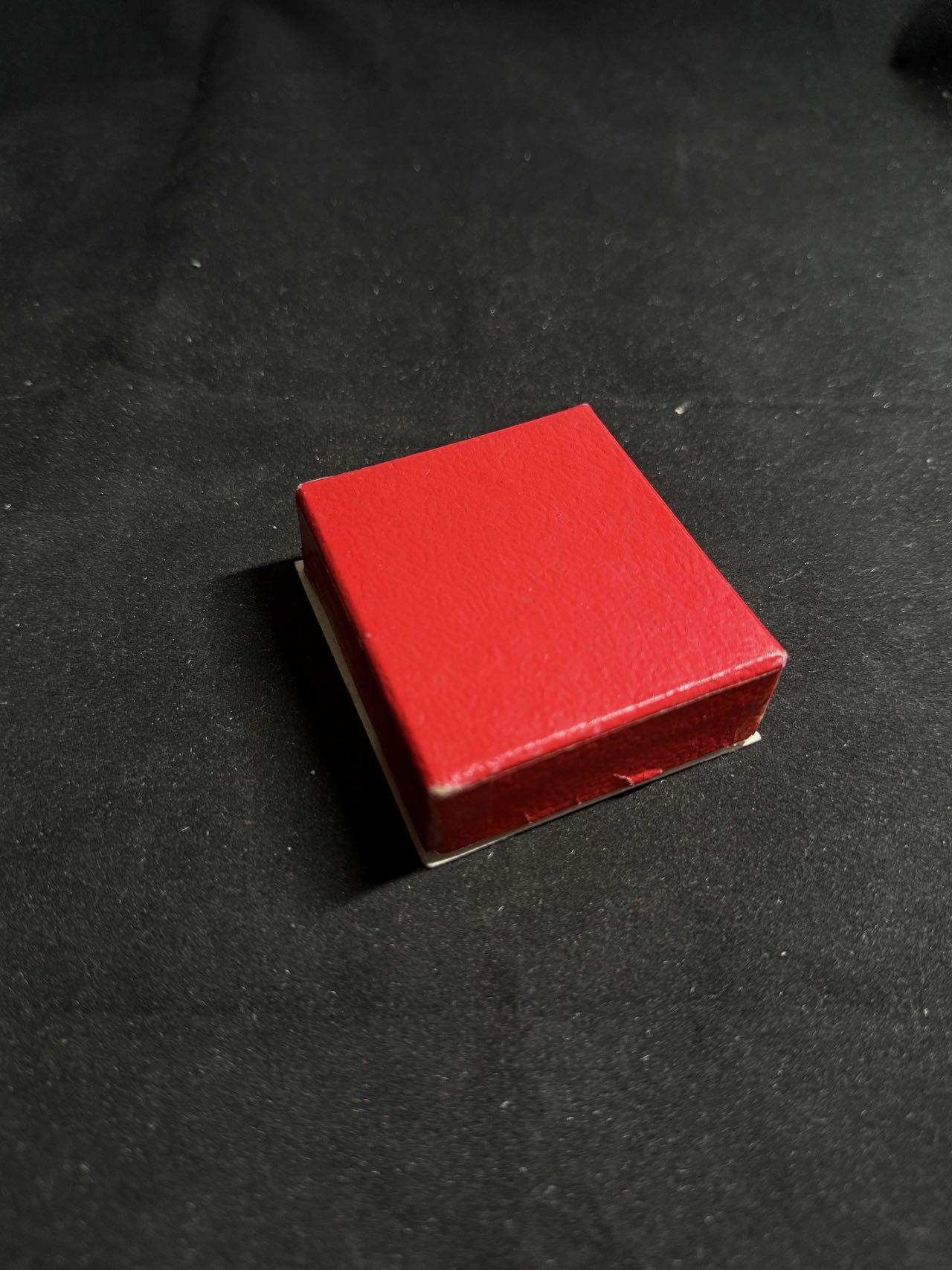 戎马世界章牌大赏第108期 匈牙利优秀轻工业劳动者奖章