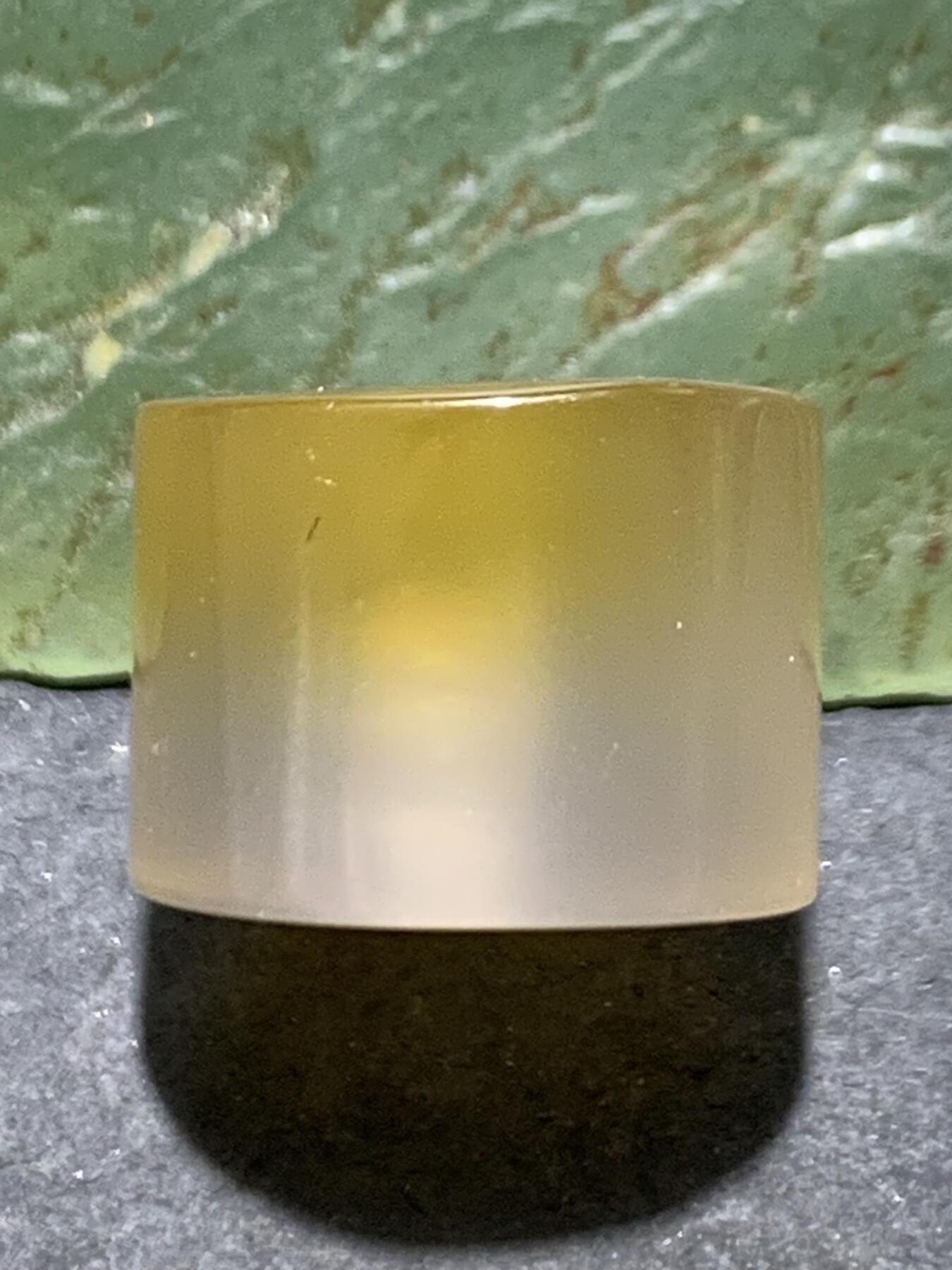 蒙料冻料飘鸡油黄战国红玛瑙通货晶洞墩子一个