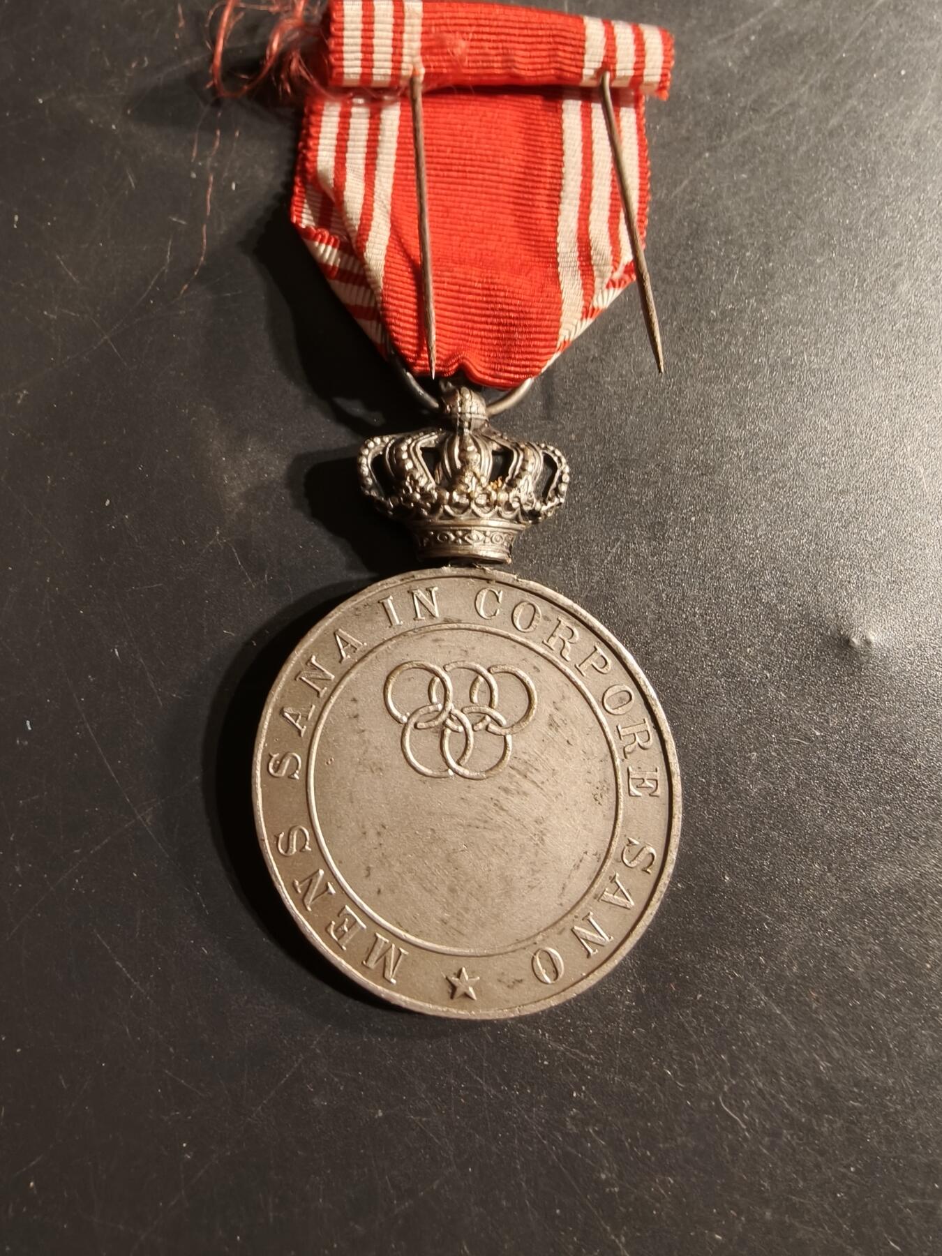 老王徽章第165期 比利时皇家刚果体育协会纪念章