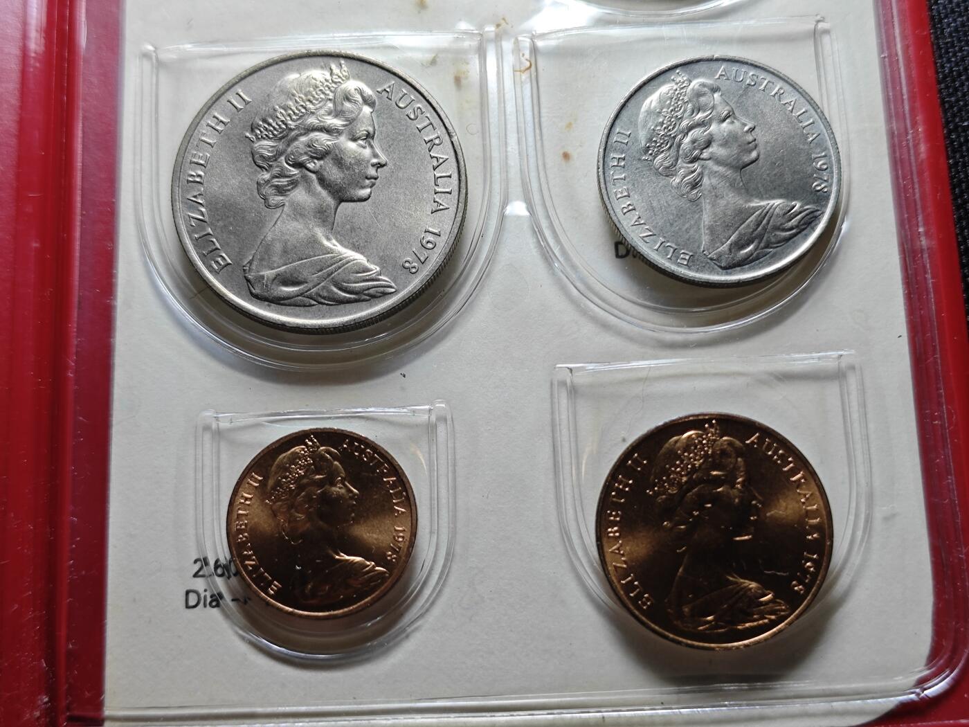 KK钱币收藏小铺 （套币 好品/批量散币 银币）专场  2月预留时间 周末发货  1978澳大利亚官方册 大小面值清年一套