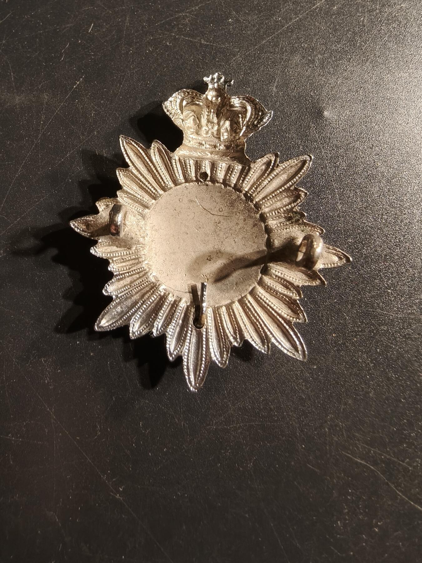 老王徽章第165期 英国皇家军乐团帽徽     维多利亚时期 