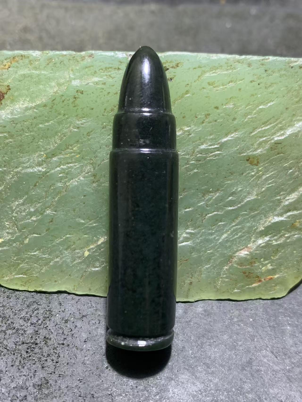 天然新疆和田青玉子 弹通货吊坠1颗，，