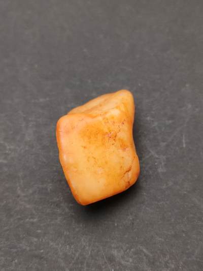 猩哥外币小铺➨【第203场】 - 和田玉原石5克