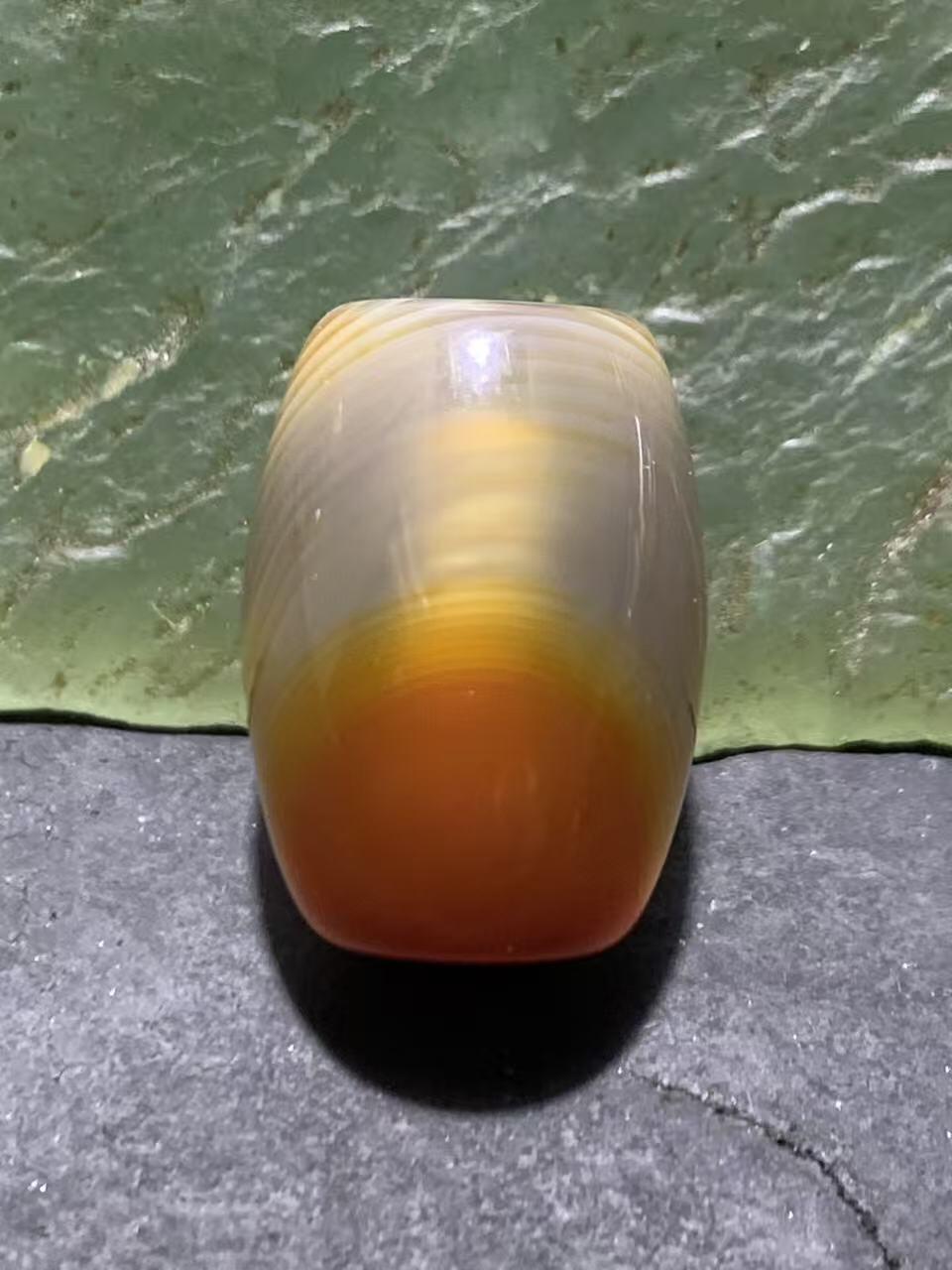 高玉化千层纹缠丝玛瑙随形通货桶珠一个