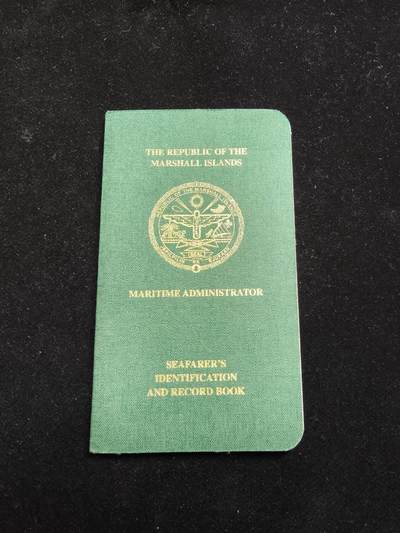 铭记历史 勿忘国耻 抗战胜利80周年精品专场 第二场 - 马绍尔群岛国家海员证 证书主人中国人 少见