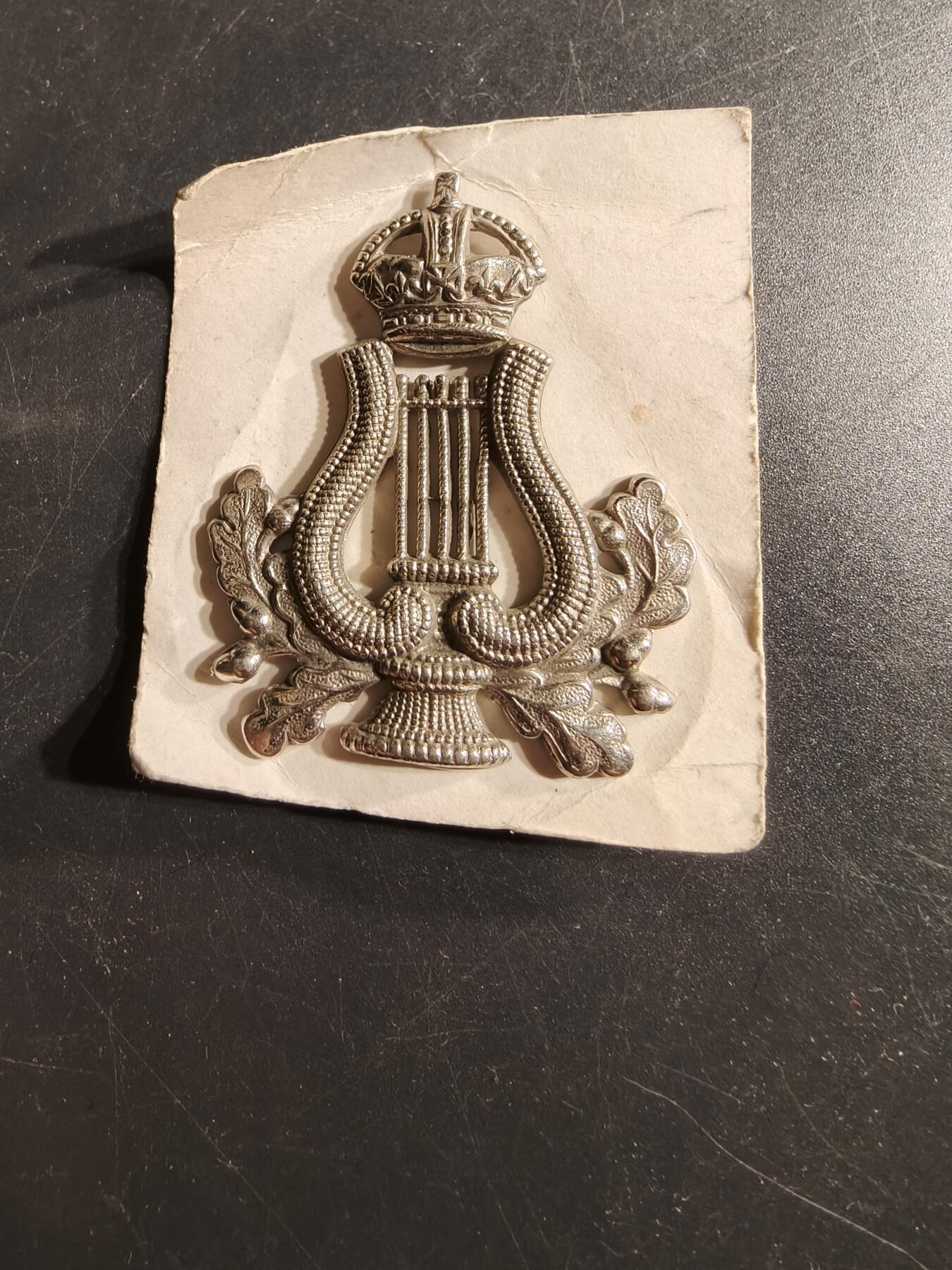 老王徽章第165期 英国皇家军乐团帽徽 二战时期 带插销 