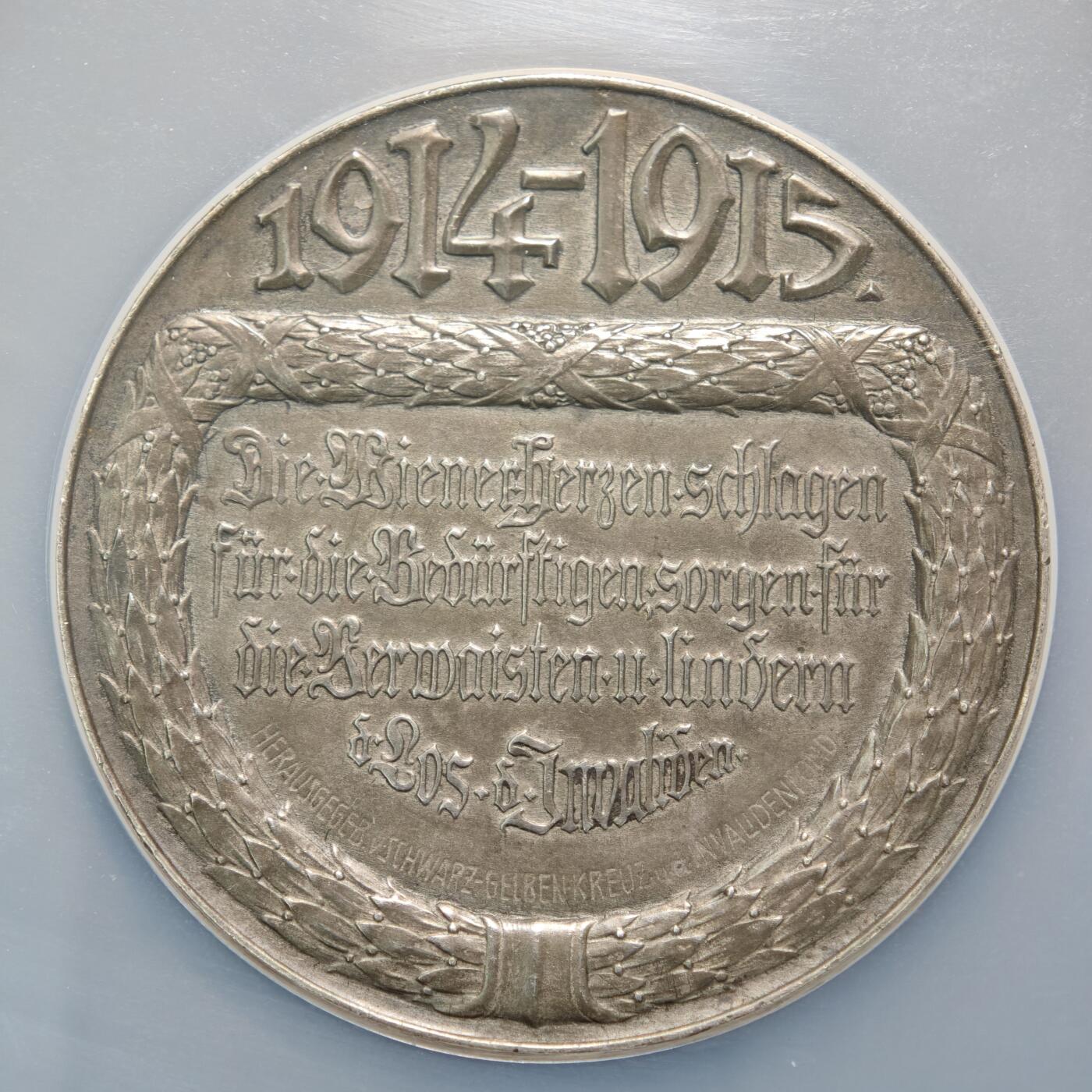 【德藏】世界币章拍卖第154期（拍品征集中~欢迎藏友联系） 1915年 奥地利维也纳士兵伤员关怀纪念大银章 55mm NGC MS62大盒装 稀少品种 设计精美饱满 