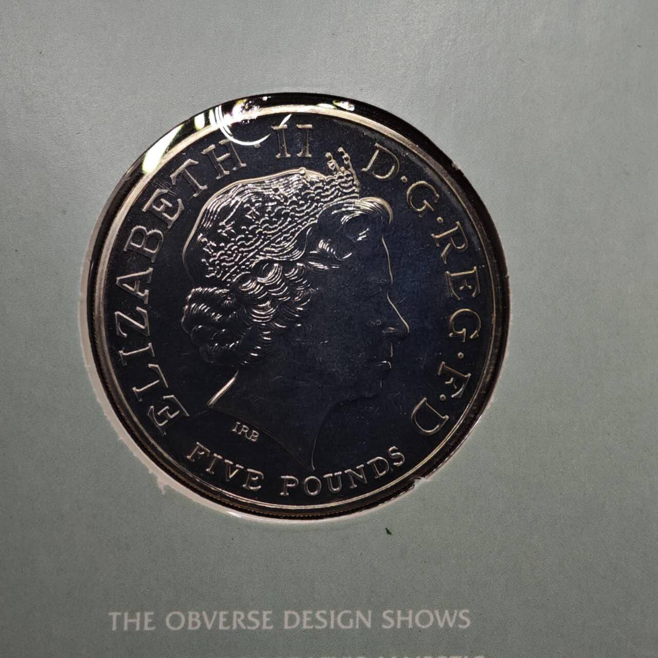 【淘币小摊】限时拍第八百零七拍  克朗币邮币封场  满百包邮可预留两周  周一统一发货  英国2006年女王80周岁5镑纪念币卡册