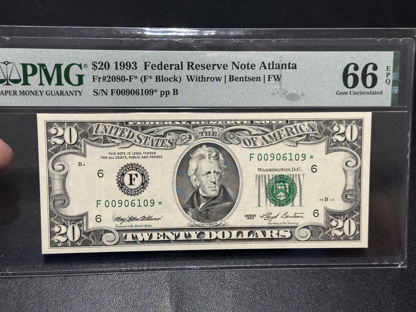 《外钞收藏家》第五百八十七期（精选场）（本平台长期征集拍品、欢迎藏友们联系合作） 1993年美国小头版20美元 PMG66 补号 倒置号