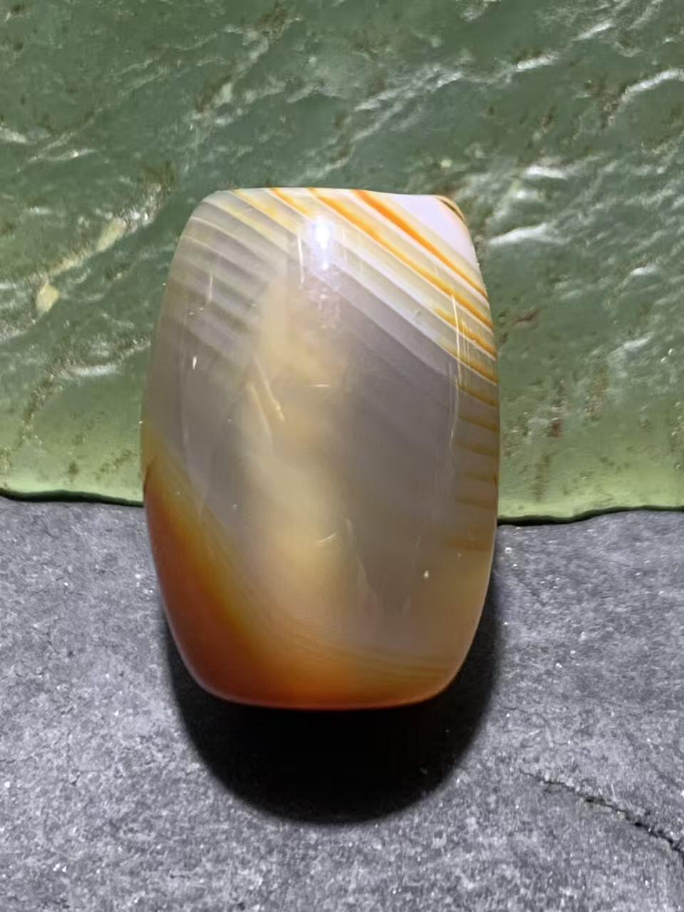 高玉化千层纹缠丝玛瑙随形通货桶珠一个