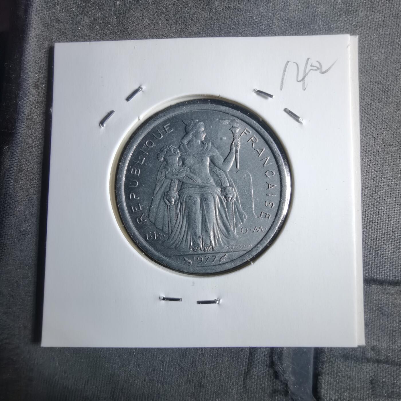 沼泽如烟--第912场 法属新喀里多尼亚1977年2法郎