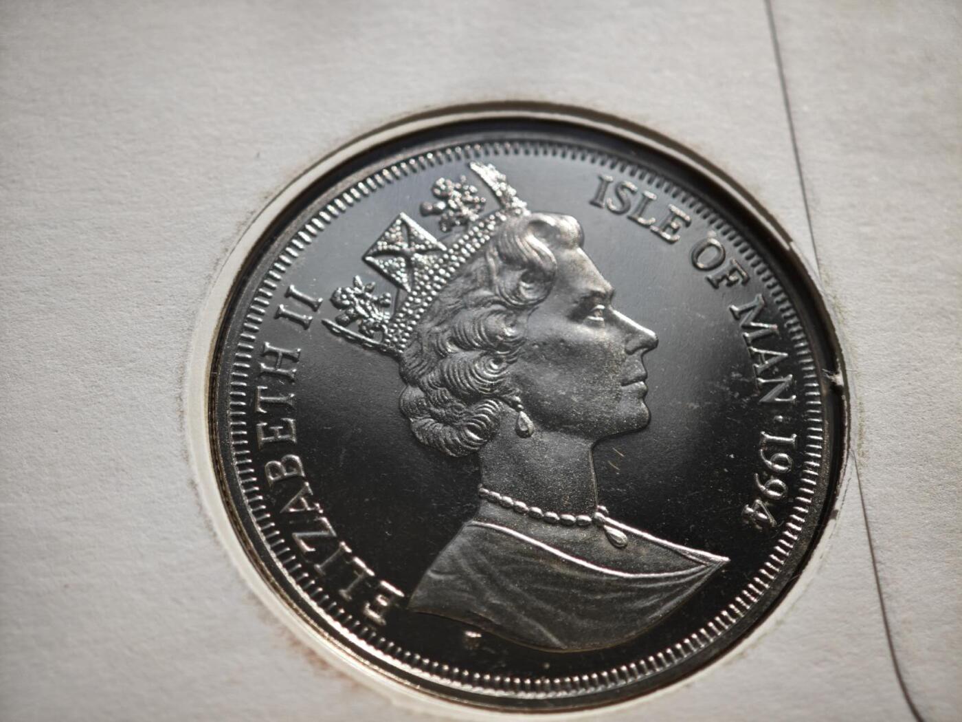 【淘币小摊】限时拍第八百零七拍  克朗币邮币封场  满百包邮可预留两周  周一统一发货   马恩岛1994年诺曼底登陆50周年克朗纪念币邮币封