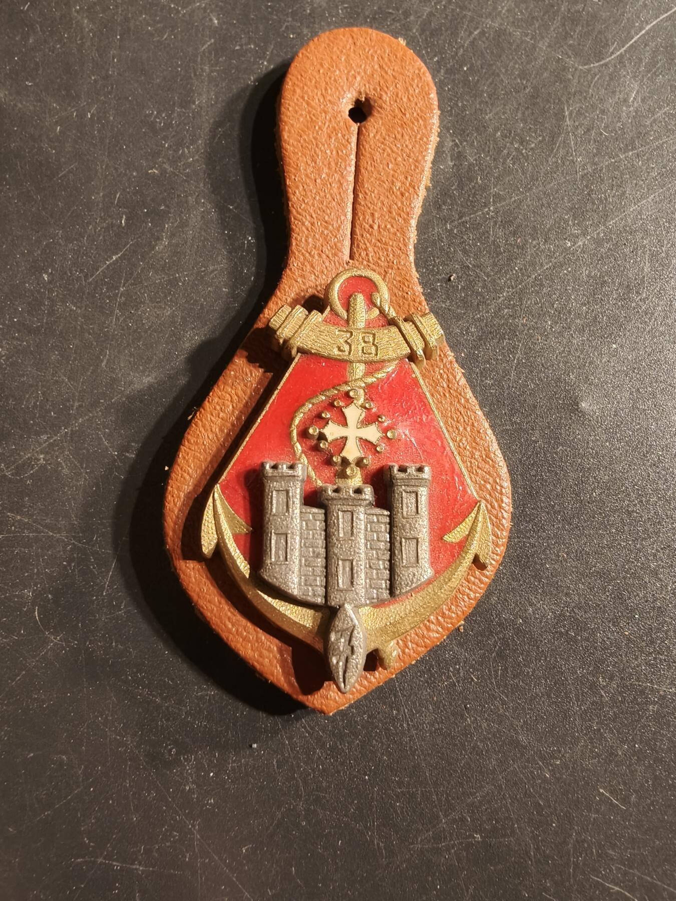 老王徽章第165期 法国海军陆战队第38步兵团证章 