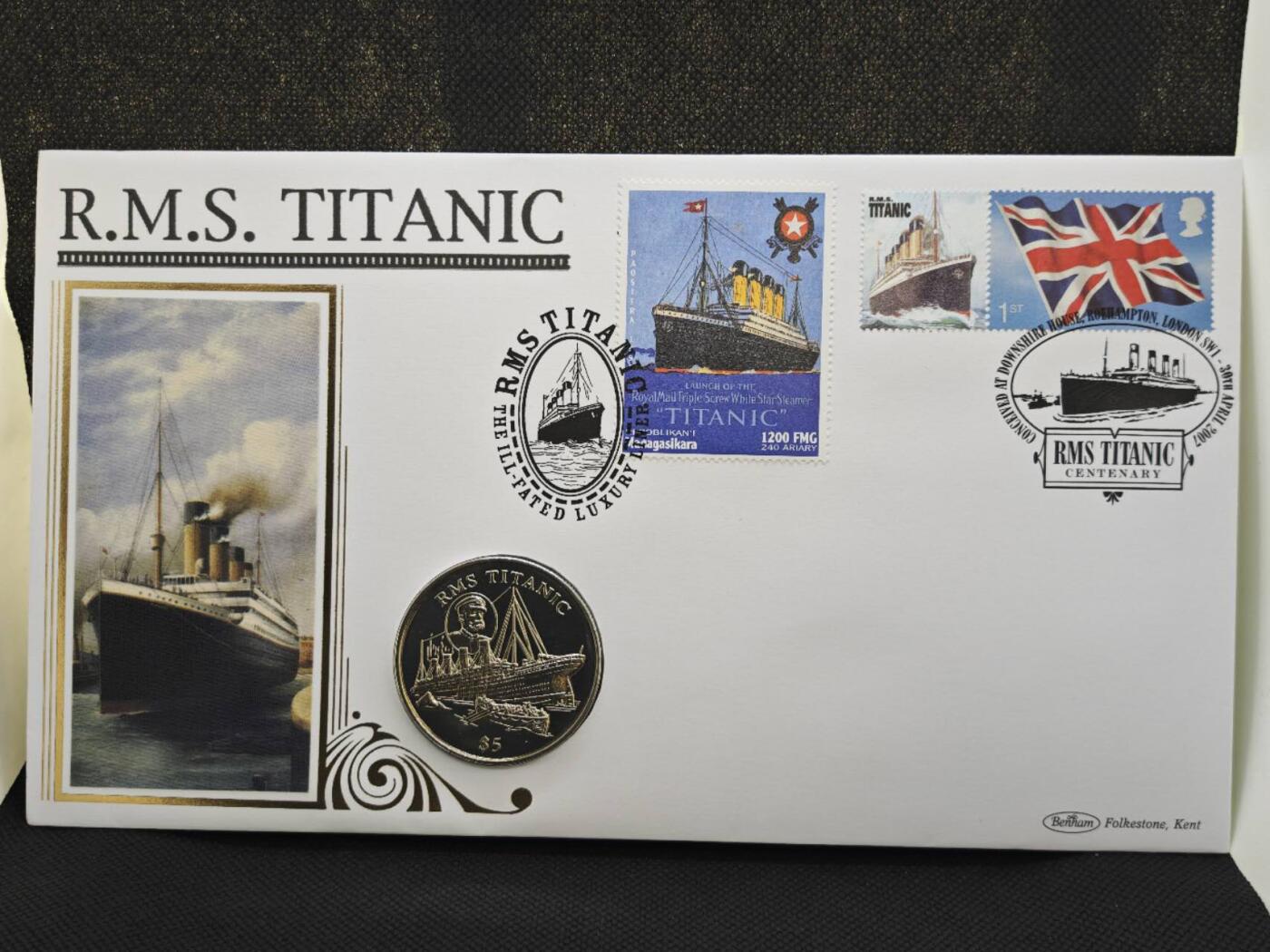 【淘币小摊】限时拍第八百零七拍  克朗币邮币封场  满百包邮可预留两周  周一统一发货   利比里亚1998年泰坦尼克号1元纪念币邮币封