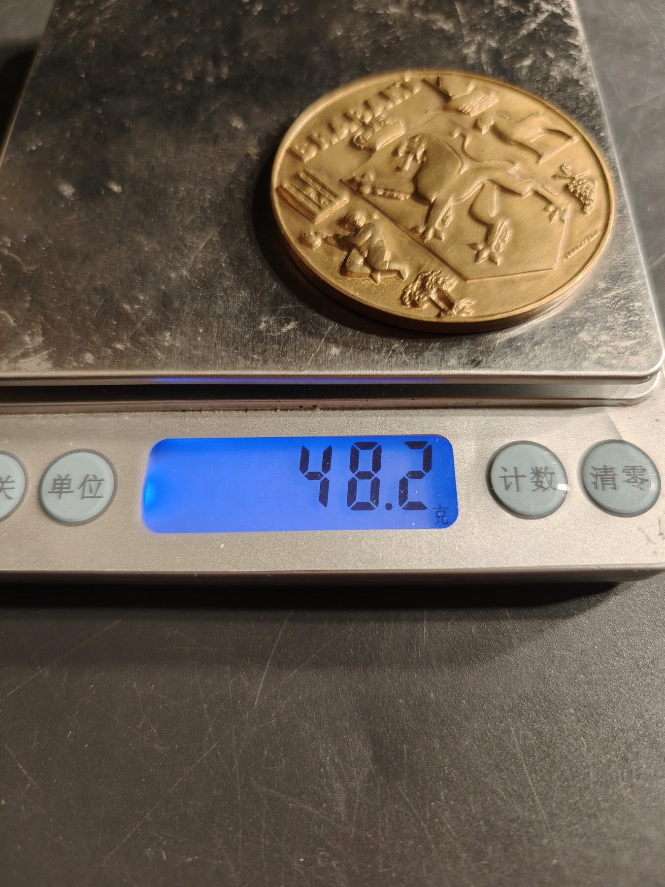 老王徽章第165期  比利时布拉班特市大铜章     直径50mm.    重量48.2g