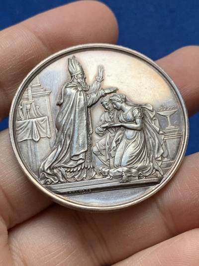 《竞宝斋》第441场 周日，周一，2场连拍 （全场包邮） - 法国结婚纪念章 主教赐福 未刻字 UNC品相 32.1克 41.3mm 手指边铭