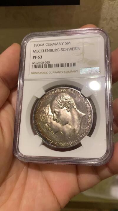《竞宝斋》第441场 周日，周一，2场连拍 （全场包邮） NGC PF63 德国1904梅克伦堡什未林皇家大婚纪念5马克，发行量仅2500枚顶级小邦精制马克，镜面底板香槟色月牙彩，值得收藏