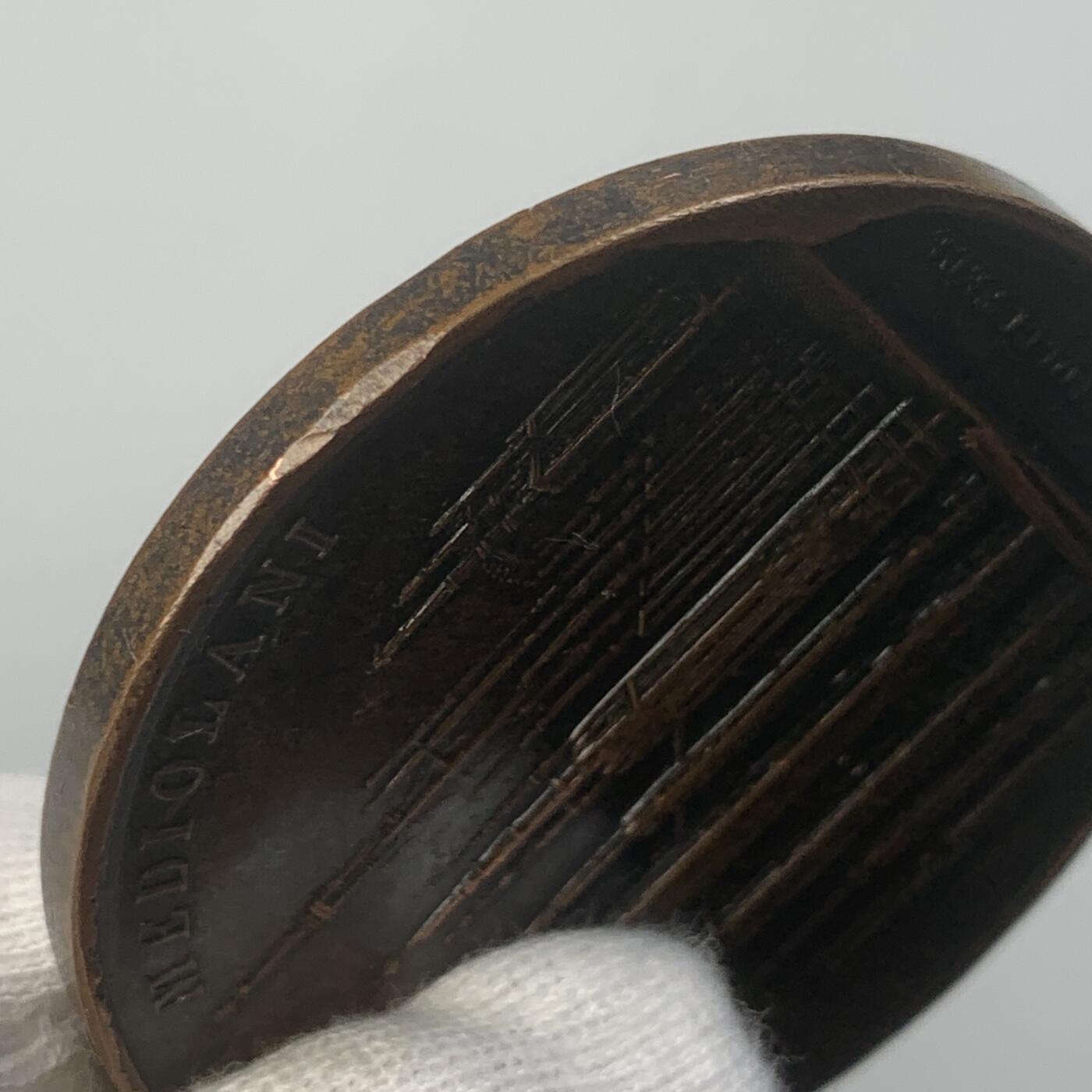 掌中浮雕-藏着的欧洲第043场 1886 年意大利米兰大教堂纪念铜章，教堂始建于1386年，正面头像是当时主持奠基的米兰公爵吉安·维斯孔蒂，47mm