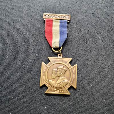 【全场包邮】纯粹捡漏拍480场（免费代拍第17场） - 【勋章】英国1937年乔治六世登基纪念勋章