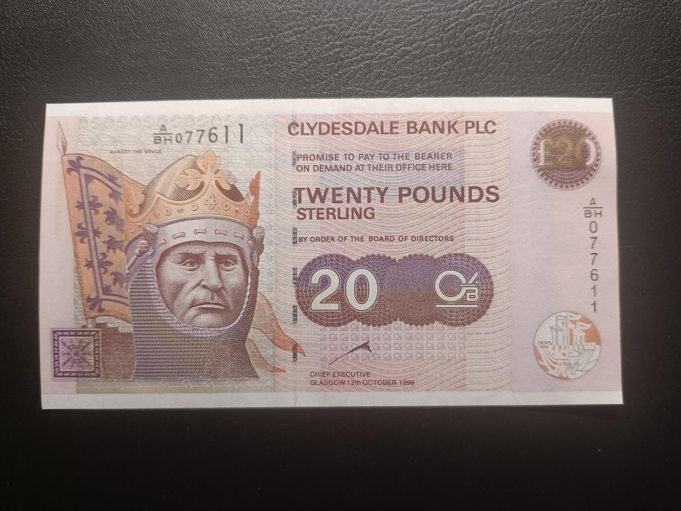 2025十一月第六期，总第204期 苏格兰克莱斯戴勒银行1999年20镑UNC-，反抗英格兰入侵的罗伯特一世国王和他的戎装骑马像
