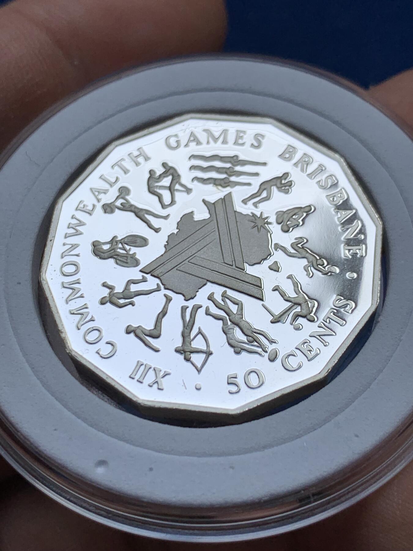 《竞宝斋》第441场 周日，周一，2场连拍 （全场包邮） 澳大利亚1989年布里斯班英联邦运动会50分银币