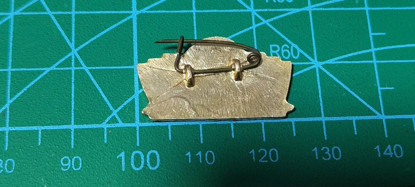 极美品小章 🔥🔥毛主席像章，，可佩戴