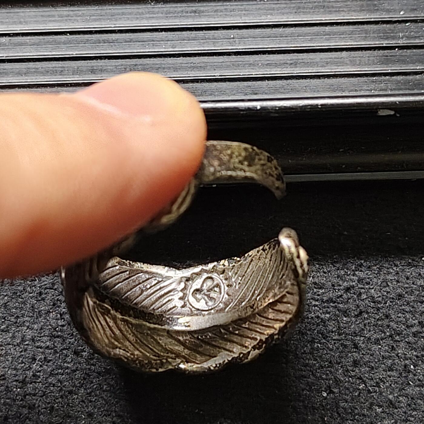 【全场包邮】纯粹捡漏拍480场（免费代拍第17场） 【杂件】仿羽毛型指环