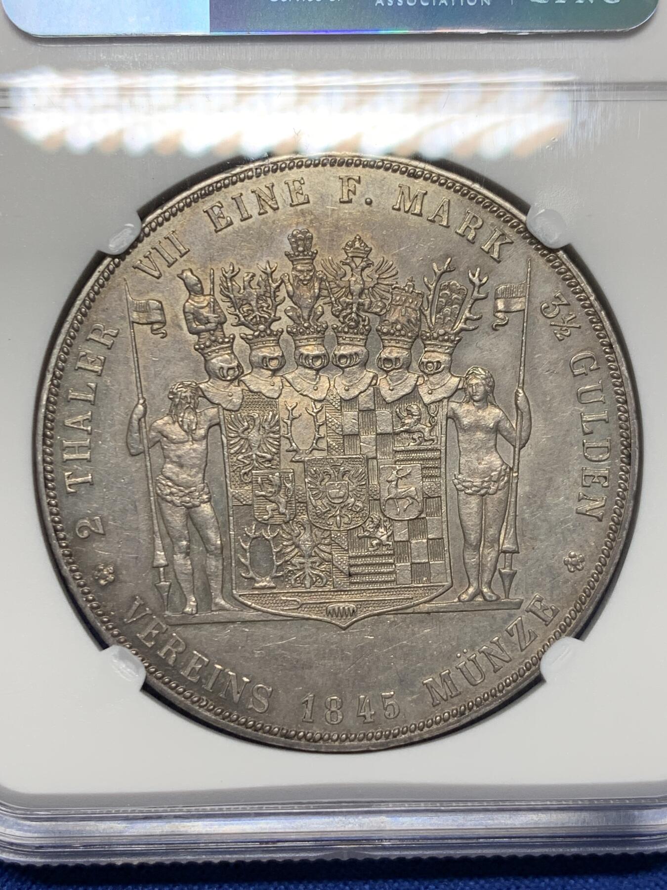 《竞宝斋》第441场 周日，周一，2场连拍 （全场包邮） NGC MS61 德国施瓦茨堡-桑德斯豪森野人流通2泰勒37克的大银币 独特的纹章设计 蓝彩月牙极美的包浆 MS少见 不可多得的状态